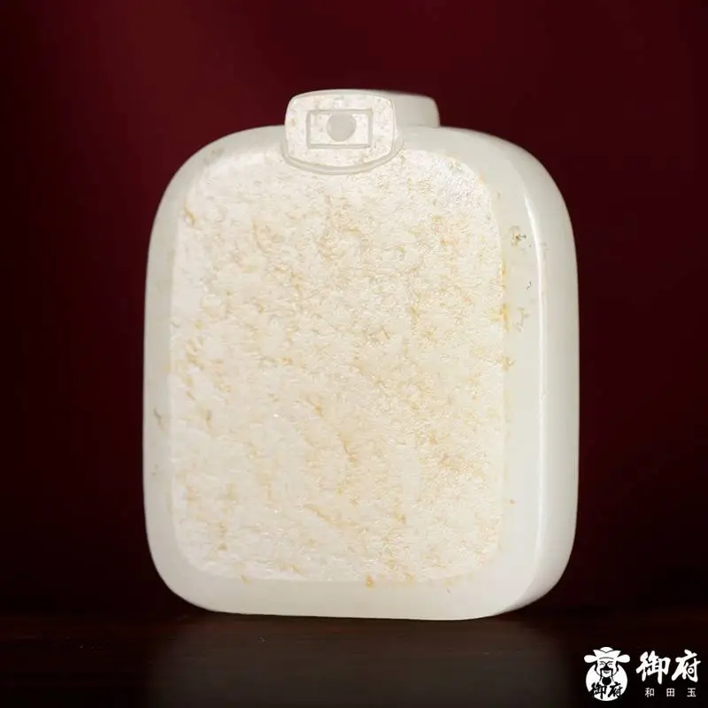 和田籽料&ldquo;无事牌&rdquo;！天然的毛孔应该是什么样？